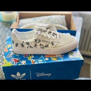 3MC X DISNEY SPORT GOOFY ADIDAS